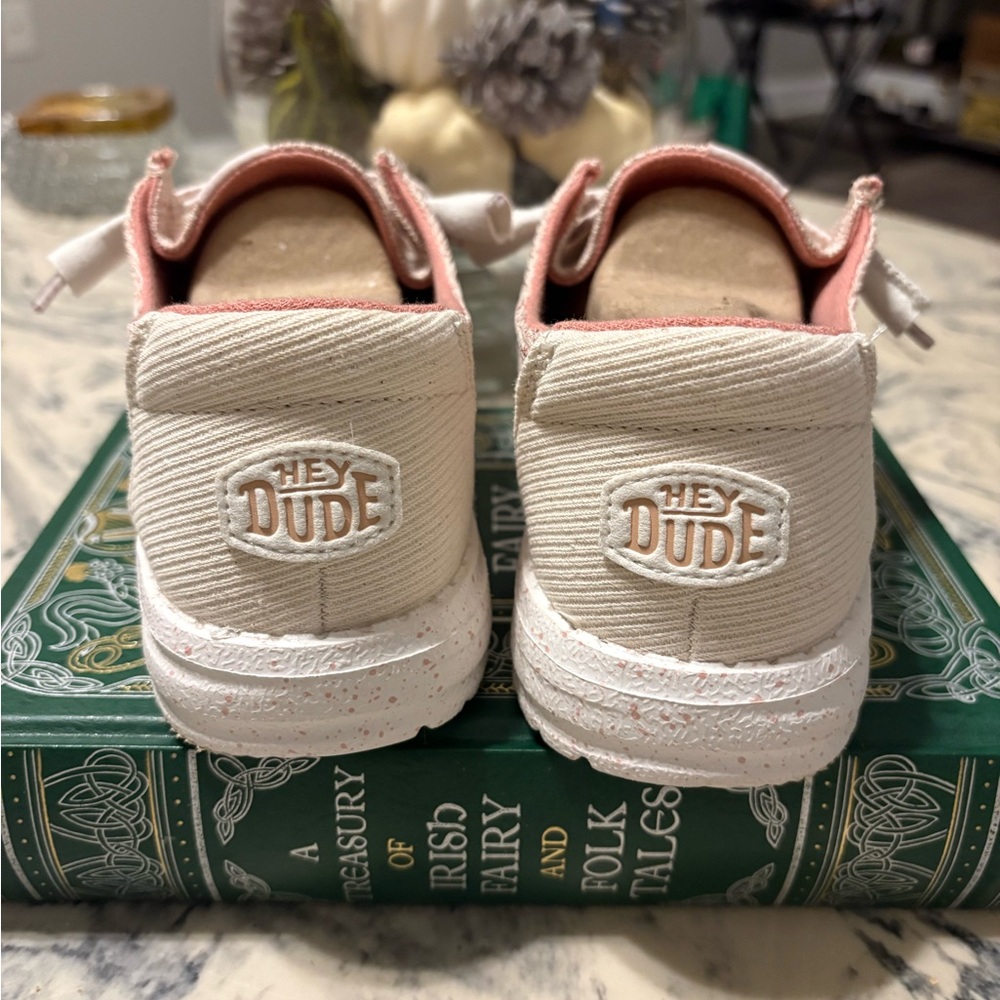 Hey Dude Women's Light Pink Loafers - Picture 6 of 6